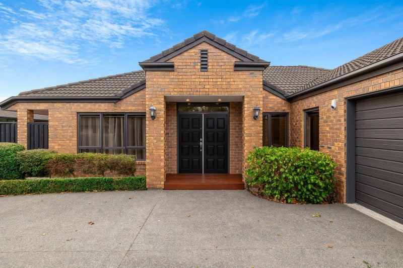 14 Amoka Crescent, Parklands, Christchurch - Carousel 2