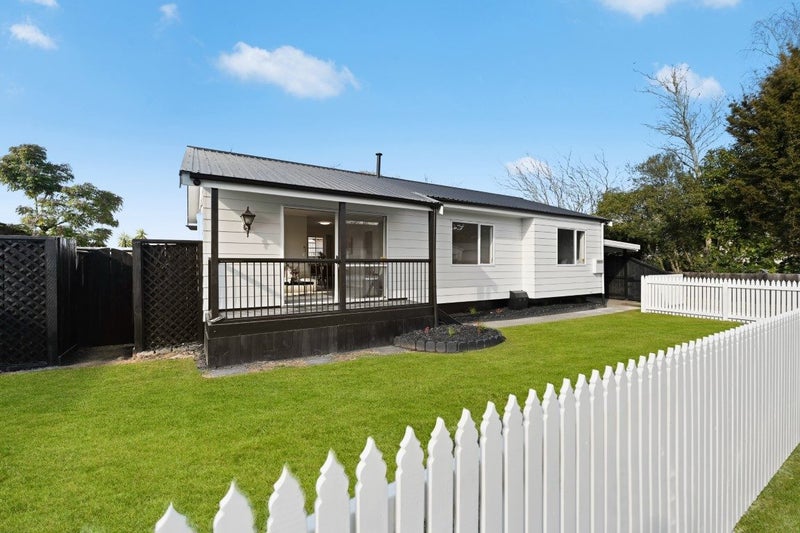 15 Reeves Close, Fairview Downs, Hamilton - Carousel 1