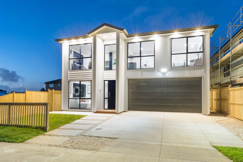 10 Ngaki Street, Flat Bush, Auckland - Carousel 2