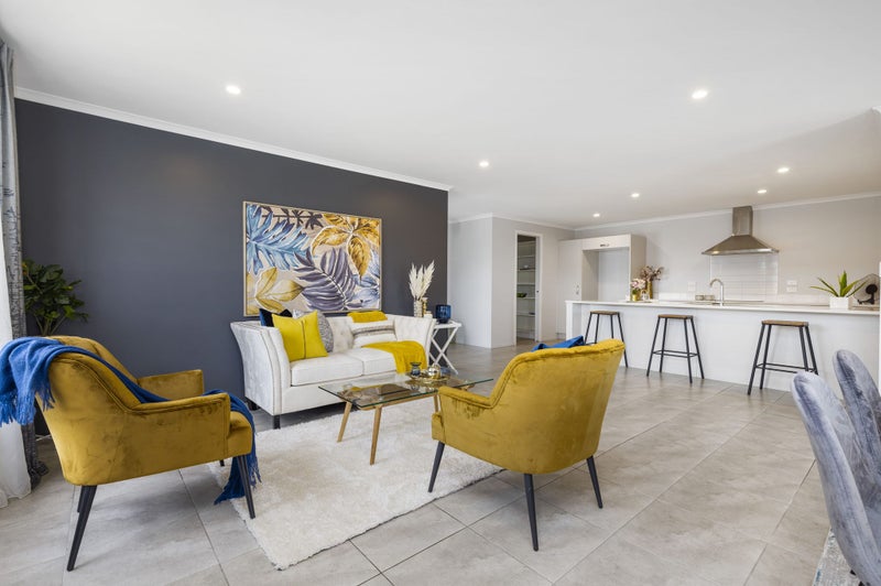 21 Northbrook Glen, Flagstaff, Hamilton - Carousel 1