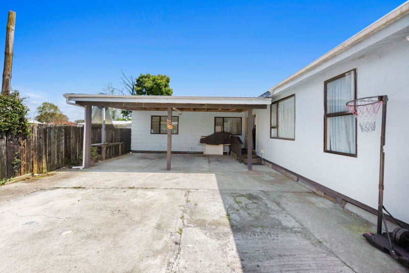 2/268 Porchester Road, Takanini, Auckland - Carousel 1