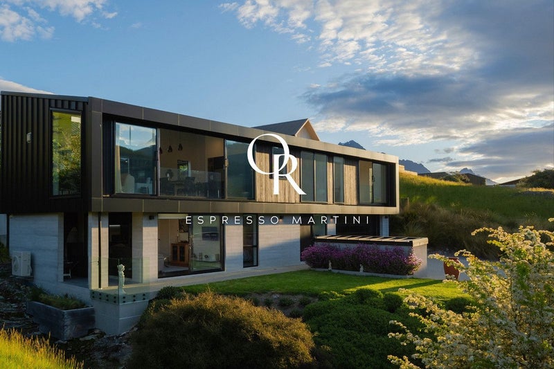 8 Spring Hill Road, Kelvin Heights, Queenstown - Carousel 1