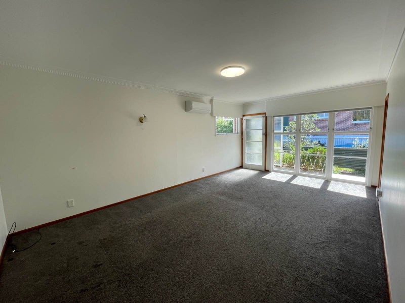 3/52 Felton Mathew Avenue, Saint Johns, Auckland - Carousel 2