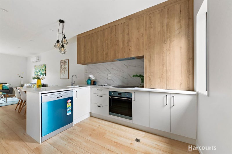 10/6 Kereru Street, Henderson, Auckland - Carousel 2