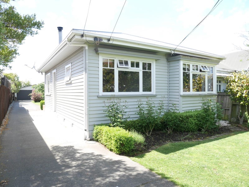 16 Allard Street, Edgeware, Christchurch - Carousel 2