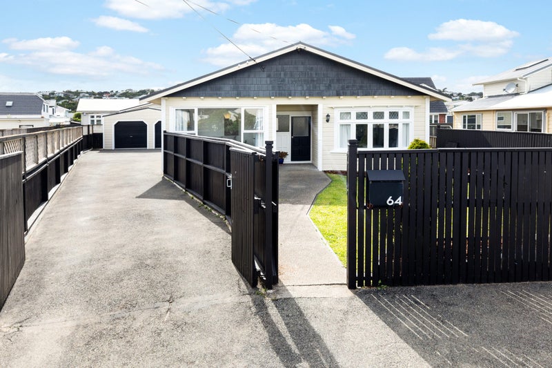 64 Ellesmere Avenue, Miramar, Wellington - Carousel 1