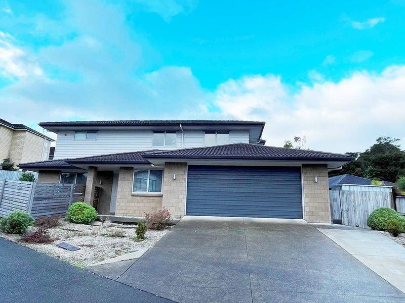 26 Hornbill Drive, Fairview Heights, Auckland - Carousel 1