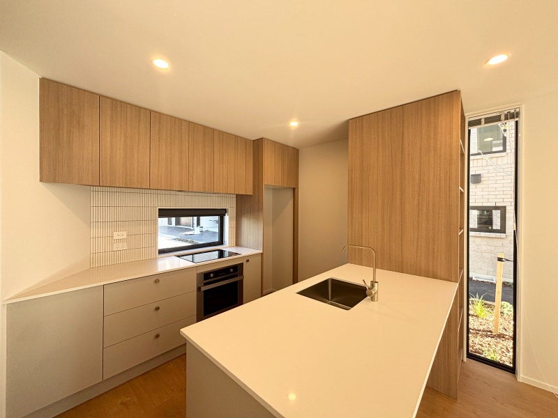 88 Holly Road, St Albans, Christchurch - Carousel 2