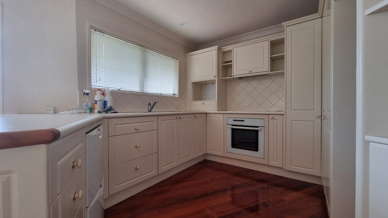 17B Colmar Road, Mellons Bay, Auckland - Carousel 2