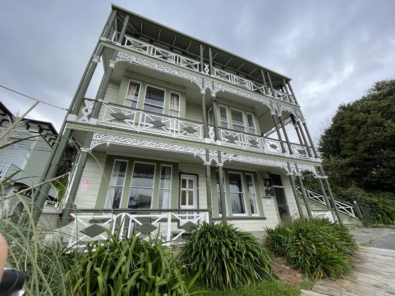 14 Clifton Terrace, Kelburn, Wellington - Carousel 1