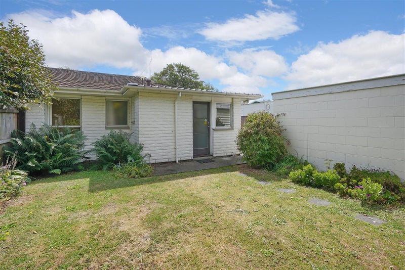 3/16 Oxley Avenue, St Albans, Christchurch - Carousel 17