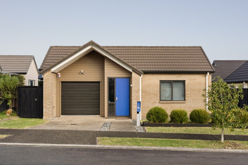 11 Lanyard Street, Pyes Pa, Tauranga - Carousel 1