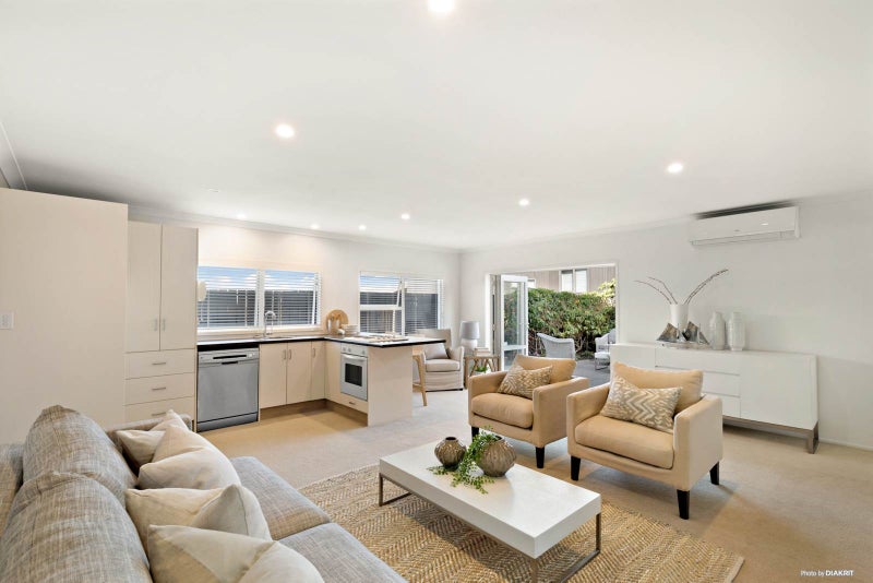 2/2 Park Avenue, Takapuna, Auckland - Carousel 2