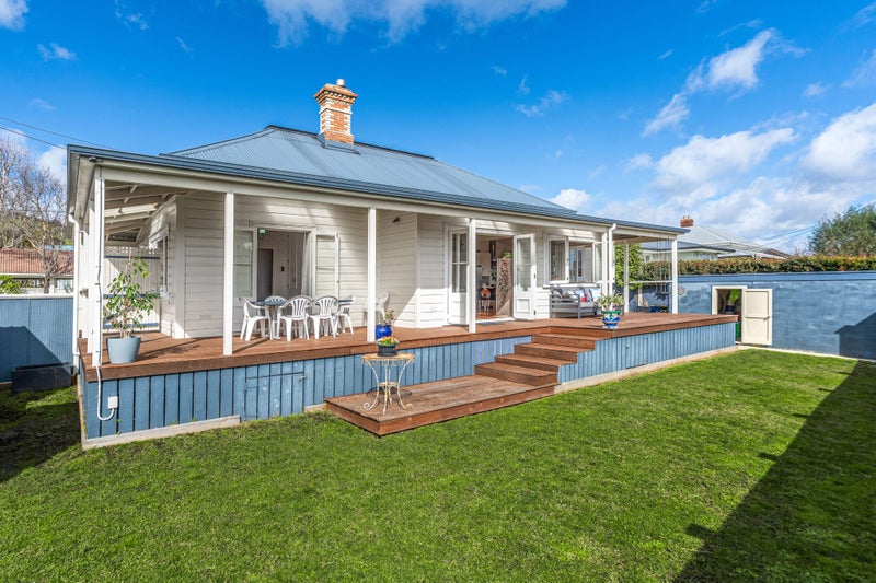 13 Mozeley Avenue, Devonport, Auckland - Carousel 2