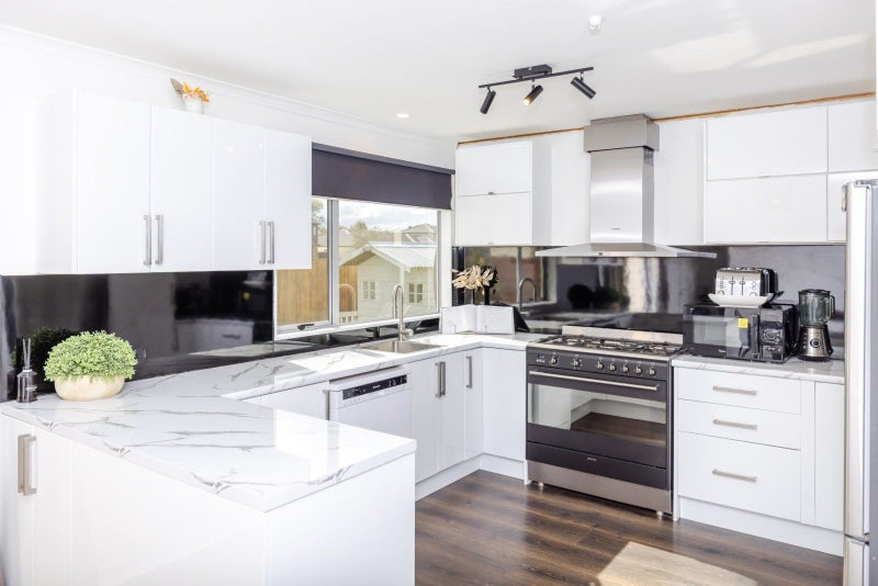 7 Gordon Davies Lane, Huntington, Hamilton - Carousel 2