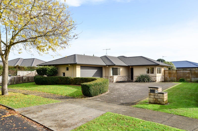 2 Wentworth Drive, Rototuna North, Hamilton - Carousel 1