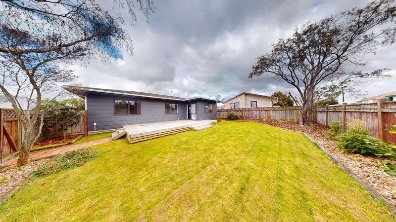 126A Roberts Line, Kelvin Grove, Palmerston North - Carousel 1
