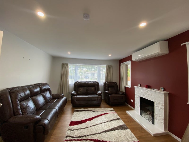 44A Beauchamp Street, Tawa, Wellington - Carousel 2
