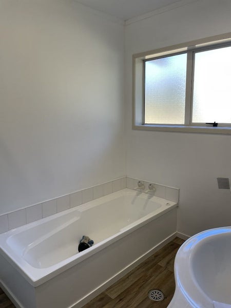 21A Bollard Avenue, New Windsor, Auckland - Carousel 1