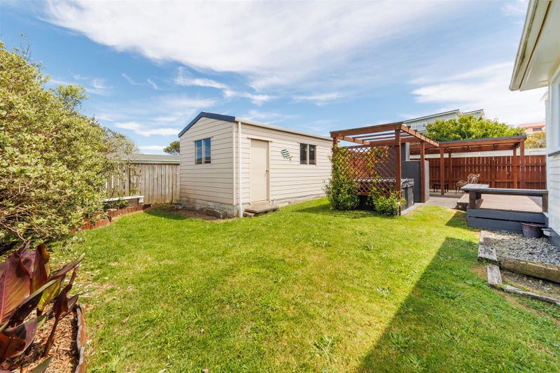 18 Roore Street, Foxton Beach, Foxton - Carousel 15