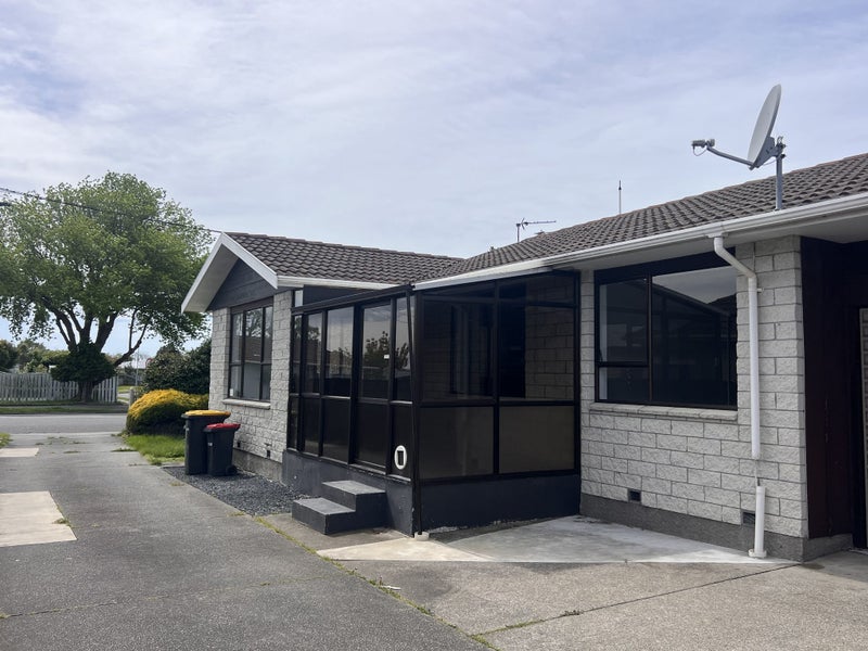 1/135 Sawyers Arms Road, Northcote, Christchurch - Carousel 1