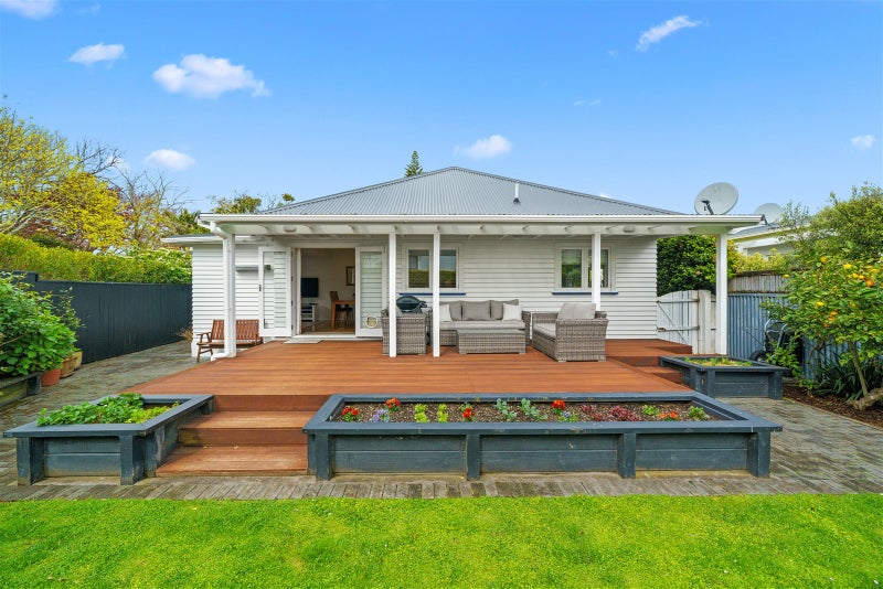 14 Myrtle Street, Hutt Central, Lower Hutt - Carousel 1
