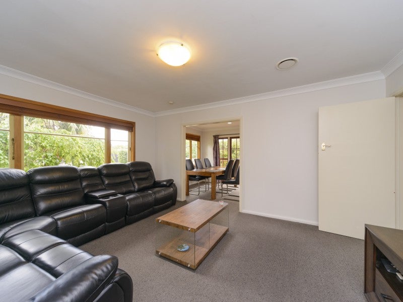 34 Palm Avenue, Hokowhitu, Palmerston North - Carousel 2