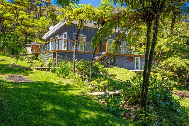 9A Tahuahua Bay, Blackwood Bay, Marlborough Sounds - Carousel 2