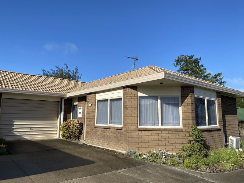37A Brymer Road, Grandview Heights, Hamilton - Carousel 1