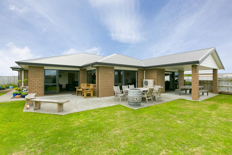 1 Rawiri Drive, Bell Block, New Plymouth - Carousel 1