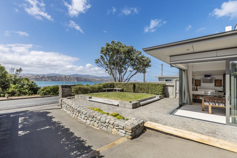 160 Breaker Bay Road, Breaker Bay, Wellington - Carousel 1