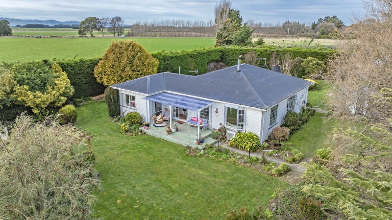 494 Lake Road South, Leeston - Carousel 2