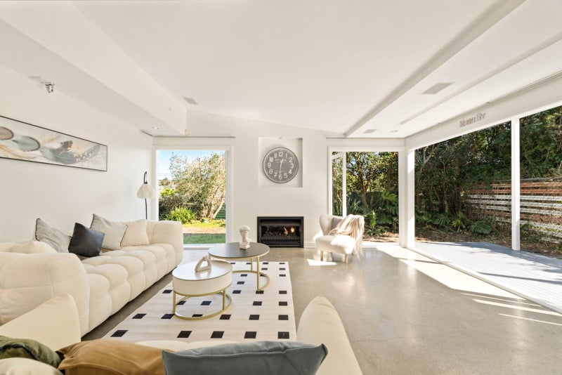 106 Titirangi Road, New Lynn, Auckland - Carousel 2