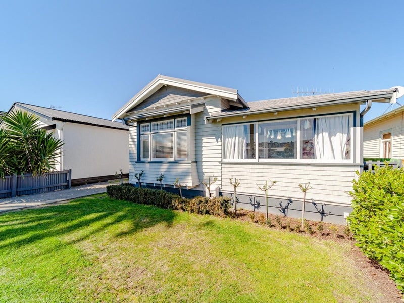 76 Kennedy Road, Napier South, Napier - Carousel 1