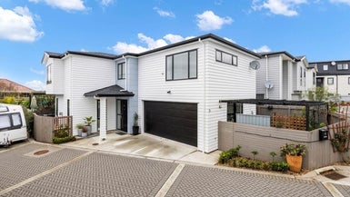 9 Whiti Lane, Pakuranga, Auckland - Carousel 1