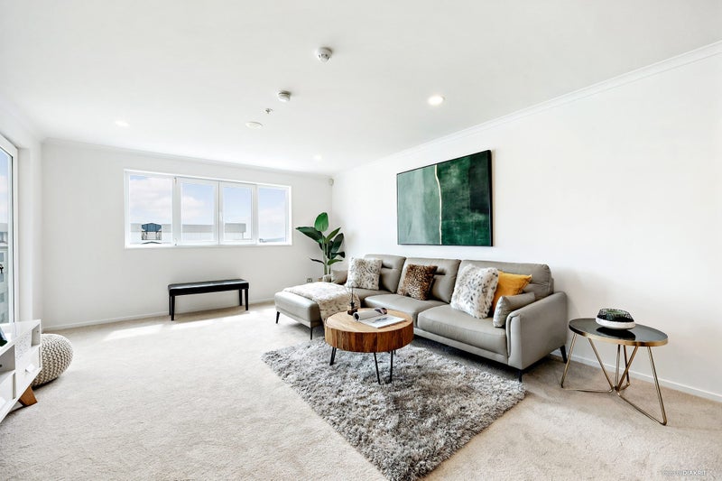 715/26 Remuera Road, Newmarket, Auckland - Carousel 1