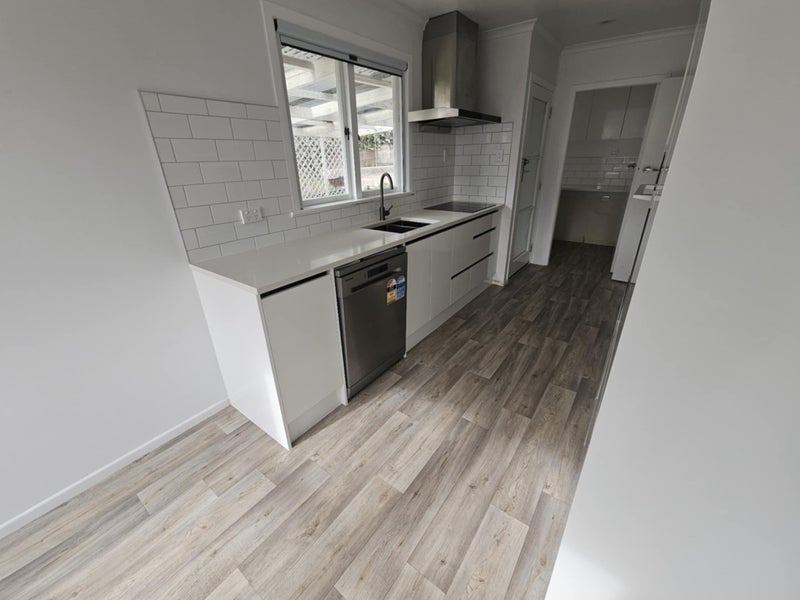 11 Edith Place, Dinsdale, Hamilton - Carousel 2