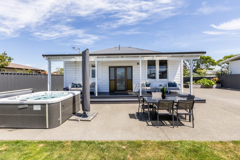 49 Mcdonald Street, Napier South, Napier - Carousel 1