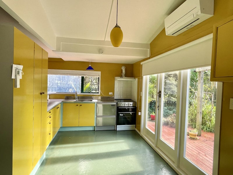 32 Shirley Road, Parau, Auckland - Carousel 2