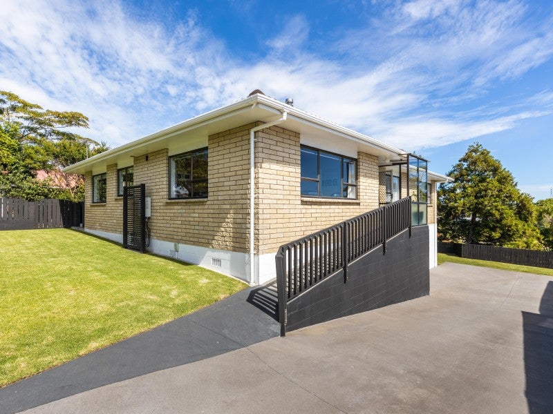 13 Bronte Place, Whalers Gate, New Plymouth - Carousel 2