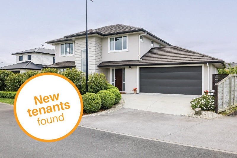 3 Paritai Place, Flagstaff, Hamilton - Carousel 1