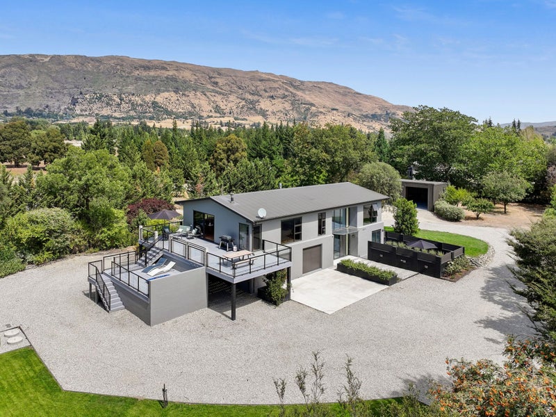 289 Riverbank Road, Wanaka - Carousel 1