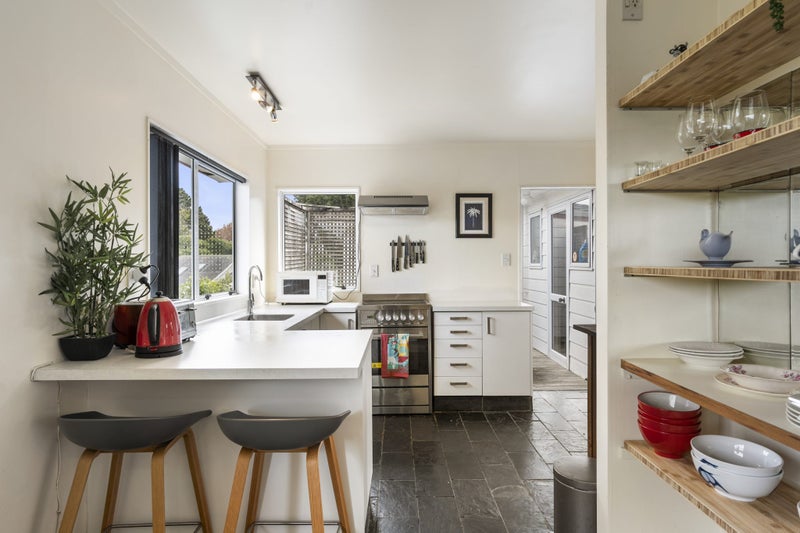 114C Western Springs Road, Morningside, Auckland - Carousel 1