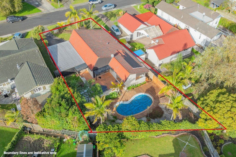 42 Merriefield Avenue, Forrest Hill, Auckland - Carousel 1