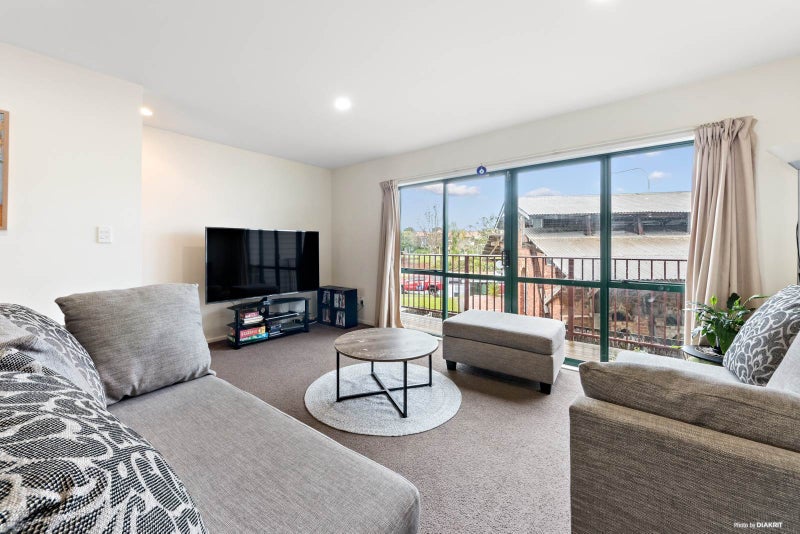 19/1 Briar Way, New Lynn, Auckland - Carousel 2
