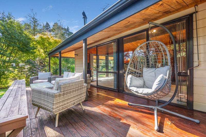 9B Kereru Place, Upper Vogeltown, New Plymouth - Carousel 1