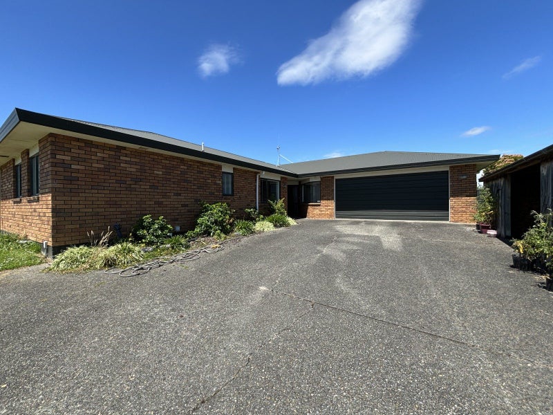 125 Ruapehu Drive, Fitzherbert, Palmerston North - Carousel 1