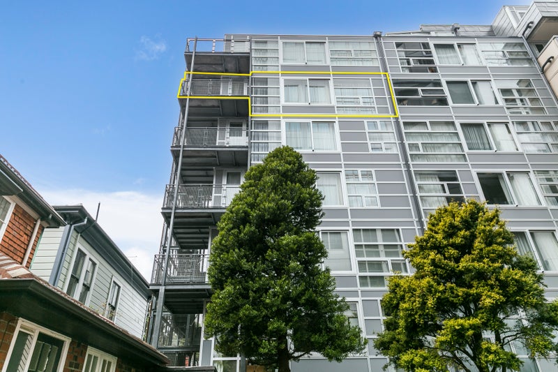 92/43 Mulgrave Street, Thorndon, Wellington - Carousel 11