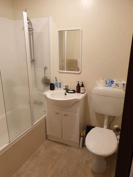 2/0 Campbell Road, One Tree Hill, Auckland - Carousel 1