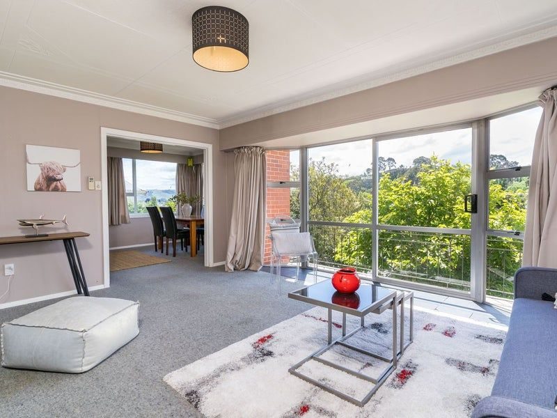 10 Kinmont Crescent, Kinmont Park, Mosgiel - Carousel 2